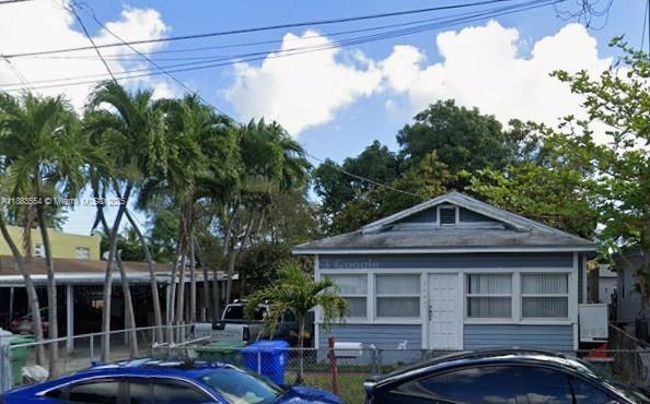 2643 NW 23rd Ct, Miami, Florida 33142, USA