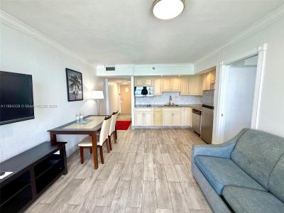 19201 Collins Ave 1016, Sunny Isles Beach, Florida 33160, USA