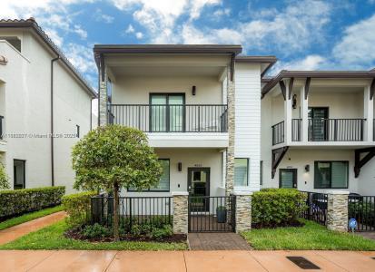 4665 NW 83rd Path, Doral, Florida 33166, USA