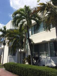 621 11th St 102, Miami Beach, Florida 33139, USA