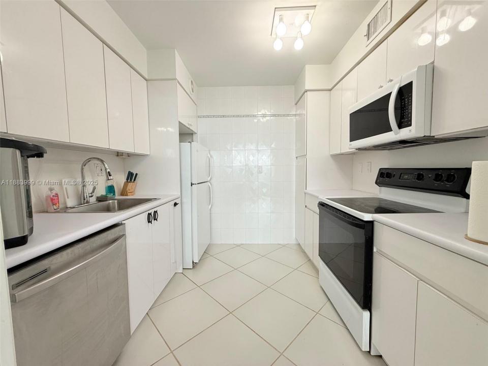 100 Bayview Dr 1902, Sunny Isles Beach, Flórida 33160, Estados Unidos