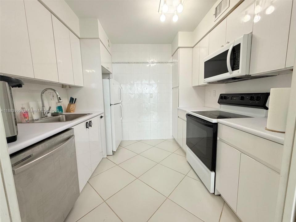 100 Bayview Dr 1902, Sunny Isles Beach, Flórida 33160, Estados Unidos