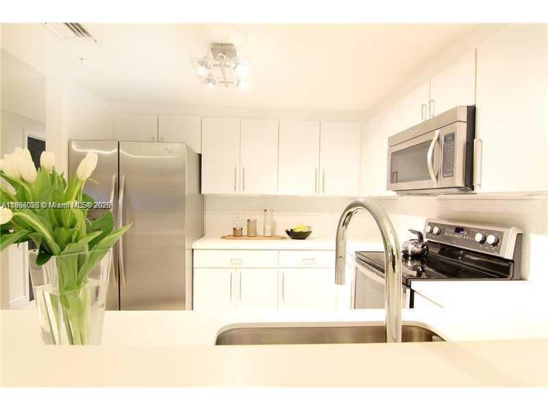 1250 S Miami Ave 901, Miami, Florida 33130, Amerika Birleşik Devletleri