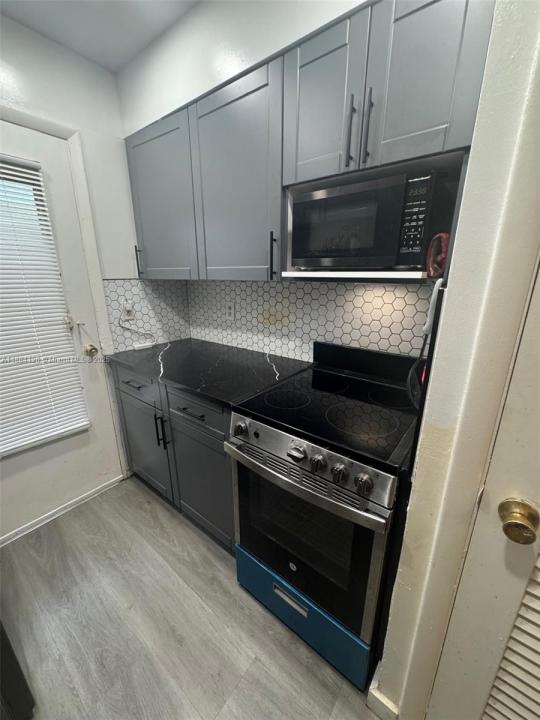 1431 S 14th Ave 111, Hollywood, Florida 33020