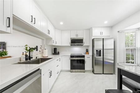 3803 NW 122nd Ter, Sunrise, Florida 33323, USA