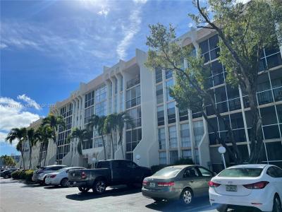 601 Three Islands Blvd 314, Hallandale Beach, Florida 33009, USA
