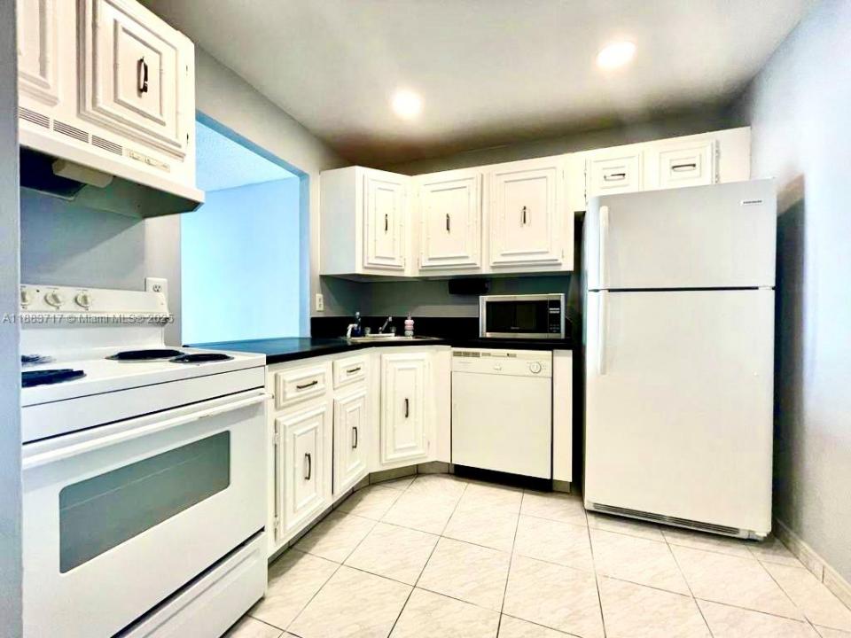 601 Three Islands Blvd 314, Hallandale Beach, 佛罗里达州 33009, 美国