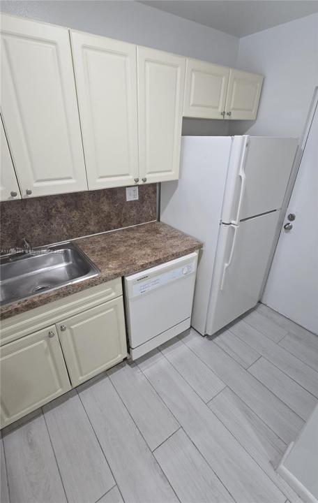11120 SW 196th St 204, Cutler Bay, Florida 33157