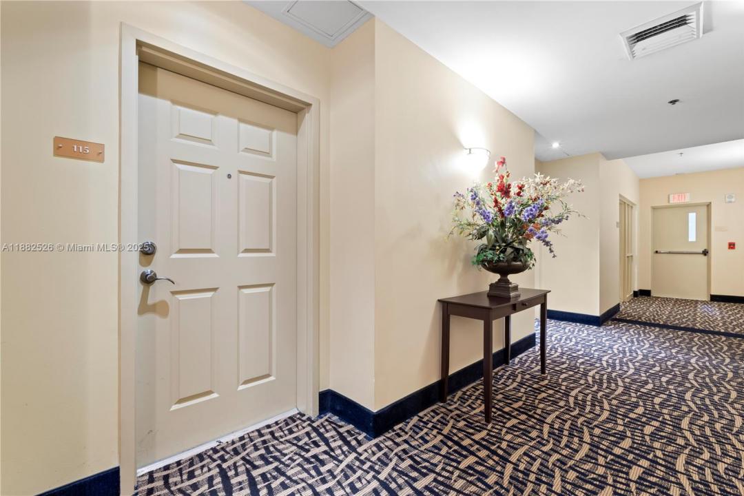 8395 SW 73rd Ave 115, Miami, フロリダ 33143, アメリカ合衆国