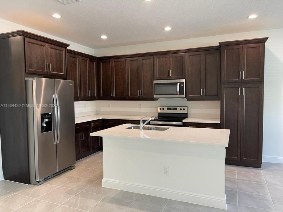 534 Parsons Way 534, Deerfield Beach, Florida 33442, USA