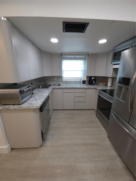 5041 SW 11th St, Plantation, Флорида 33317, Соединенные Штаты