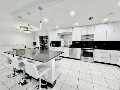 7005 NW 94th Ave, Tamarac, Florida 33321, USA