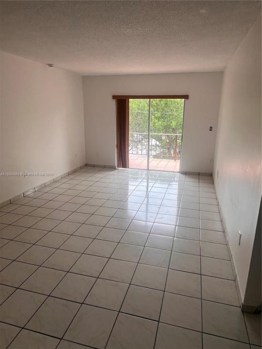 10851 SW 2nd St K304, Sweetwater, Флорида 33174, Соединенные Штаты