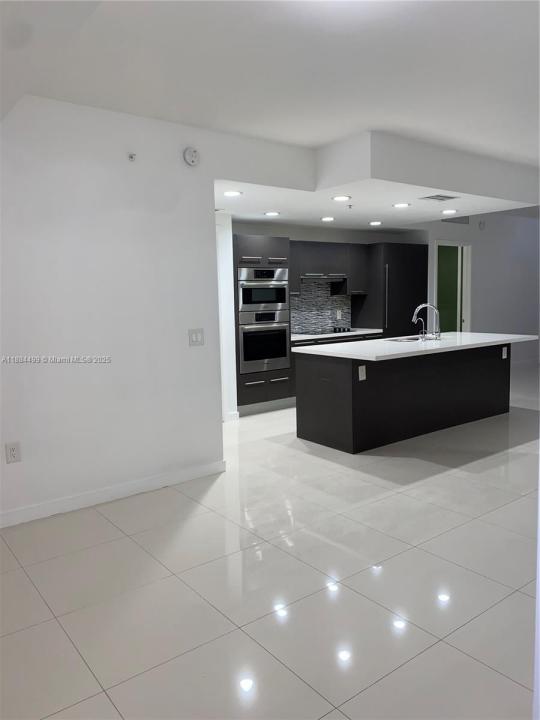 7751 NW 107th Ave 215, Doral, Florida 33178