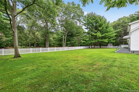 49 Country Road, Brookhaven, Нью-Йорк 11763, Соединенные Штаты