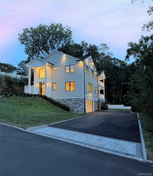 2 Arthur Place, Oyster Bay, Нью-Йорк 11797, Соединенные Штаты