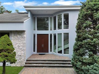 25 Wildwood Drive, Oyster Bay, Нью-Йорк 11791, Соединенные Штаты