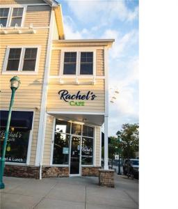 36 South County Commons Way C-4, South Kingstown, RI 02879, USA