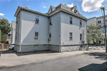 124 Pitman Street, Providence, Rhode Island 02906, USA