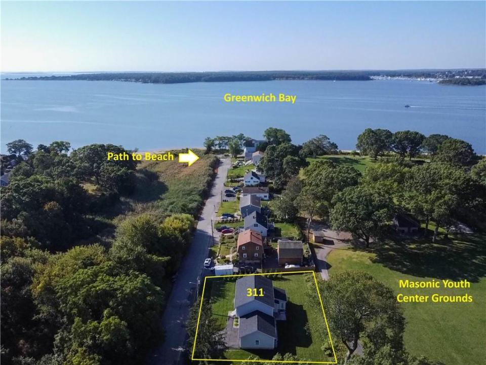 311 Capron Farm Drive, Warwick, Rhode Island 02886, Stati Uniti
