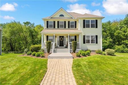 14 Evelyn Way, Seekonk, Massachusetts 02771, USA