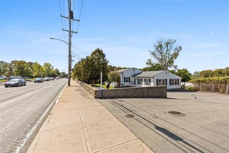 3421 Pawtucket Avenue, East Providence, Rhode Island 02915, États-Unis