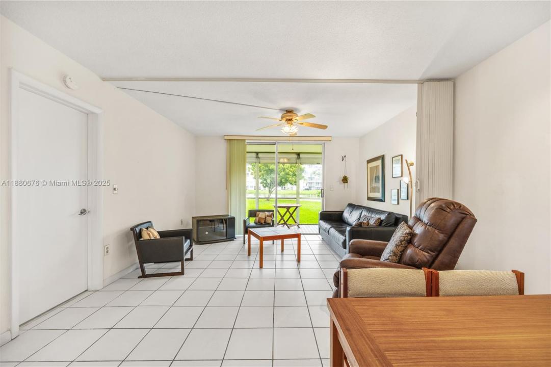 2903 Point East Dr K111, Aventura, Флорида 33160, Соединенные Штаты