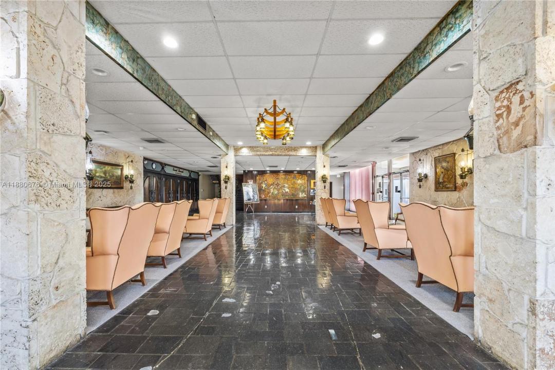 2903 Point East Dr K111, Aventura, Флорида 33160, Соединенные Штаты