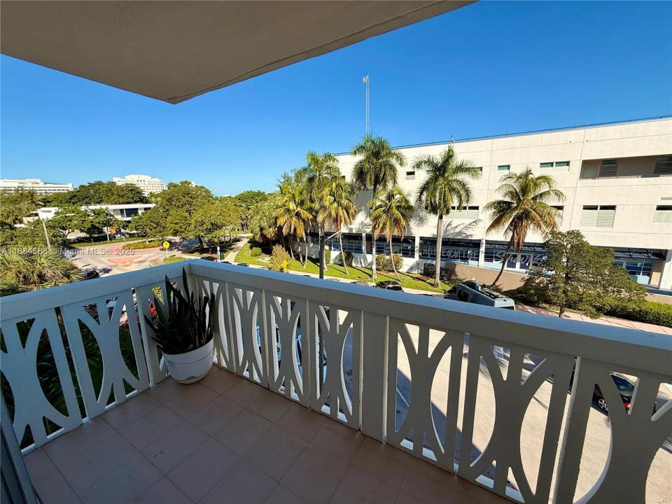 4142 N Jefferson Ave 4D, Miami Beach, Floryda 33140, USA