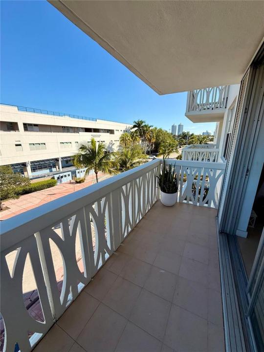 4142 N Jefferson Ave 4D, Miami Beach, Floryda 33140, USA