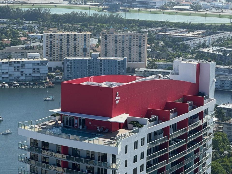 2602 E Hallandale Beach Blvd R2306, Hallandale Beach, 佛罗里达州 33009, 美国