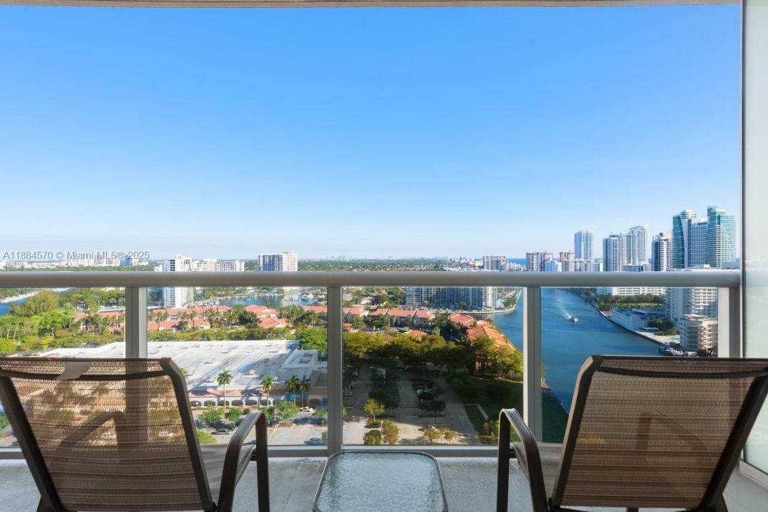 2602 E Hallandale Beach Blvd R2306, Hallandale Beach, 佛罗里达州 33009, 美国