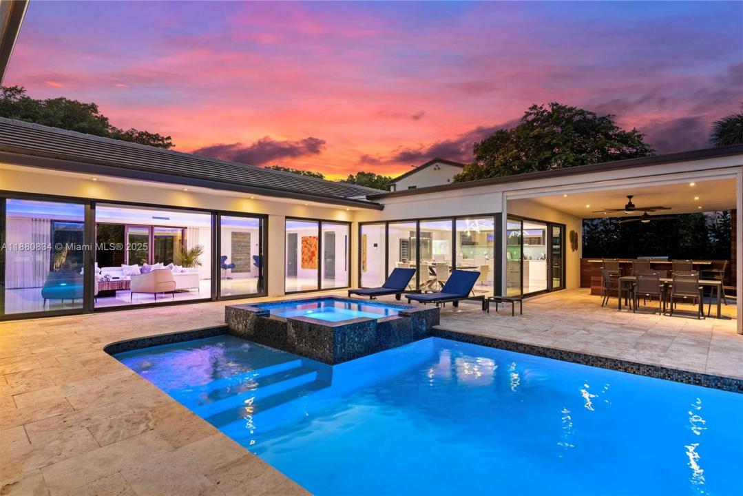 1025 Diplomat Parkway, Hollywood, פלורידה 33019, ארצות הברית של אמריקה 