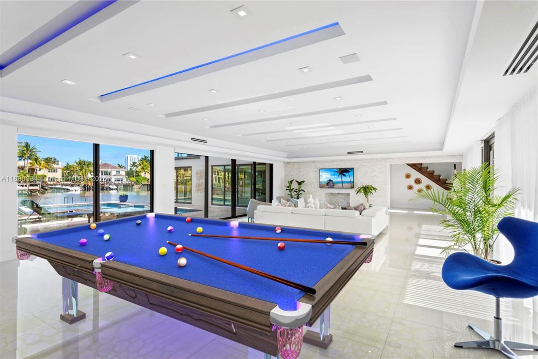 1025 Diplomat Parkway, Hollywood, פלורידה 33019, ארצות הברית של אמריקה 