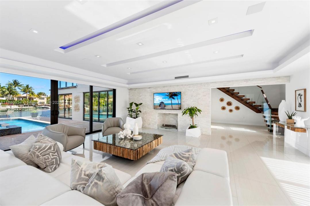 1025 Diplomat Parkway, Hollywood, פלורידה 33019, ארצות הברית של אמריקה 