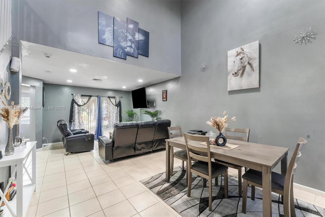 649 Latona Ave, Lake Worth, פלורידה 33460, ארצות הברית של אמריקה 