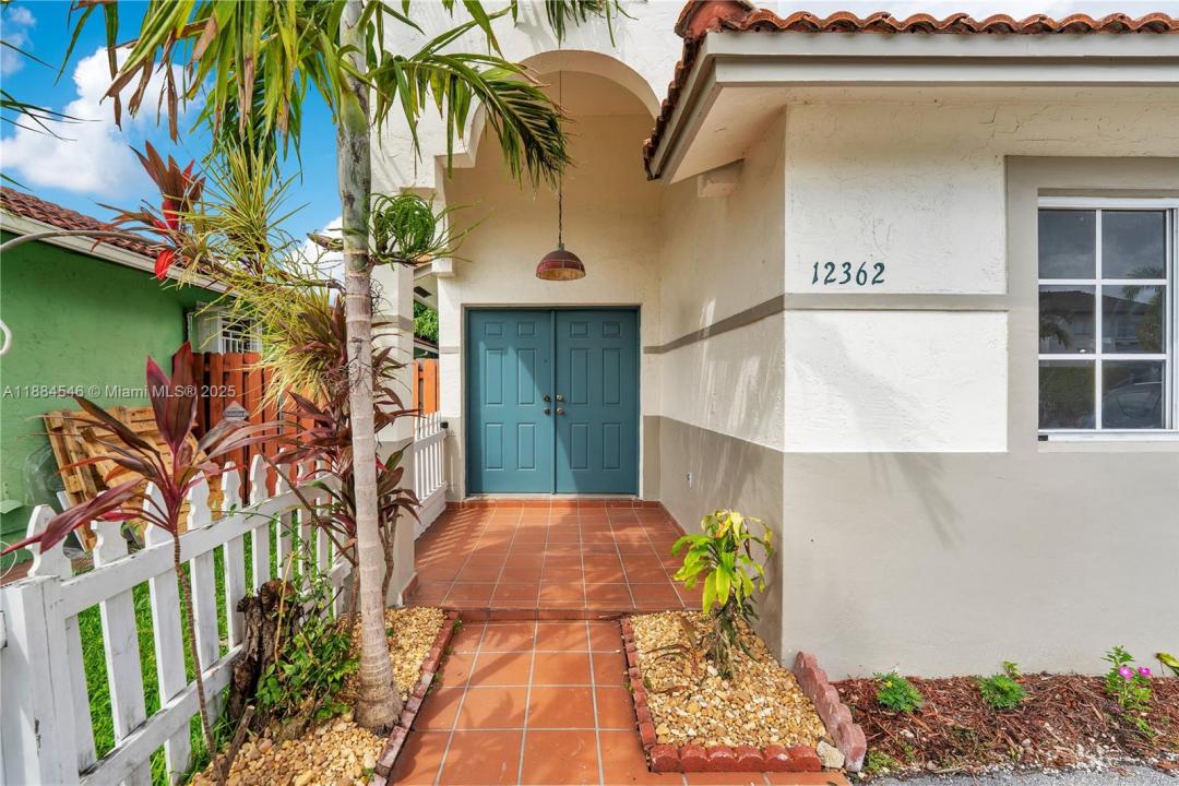 12362 NW 98th Pl, Hialeah Gardens, Flórida 33018, Estados Unidos