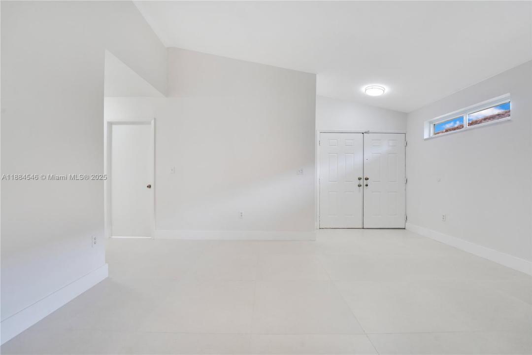 12362 NW 98th Pl, Hialeah Gardens, Flórida 33018, Estados Unidos