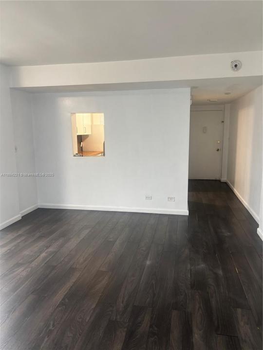3660 NE 166th St 215, North Miami Beach, Floride 33160, États-Unis