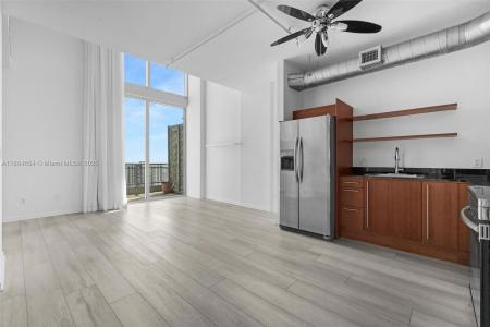 690 SW 1 CT PHII 19, Miami, Florida 33130, USA