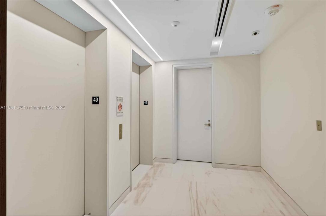 300 Biscayne Blvd Way 4901E, Miami, Florida 33131