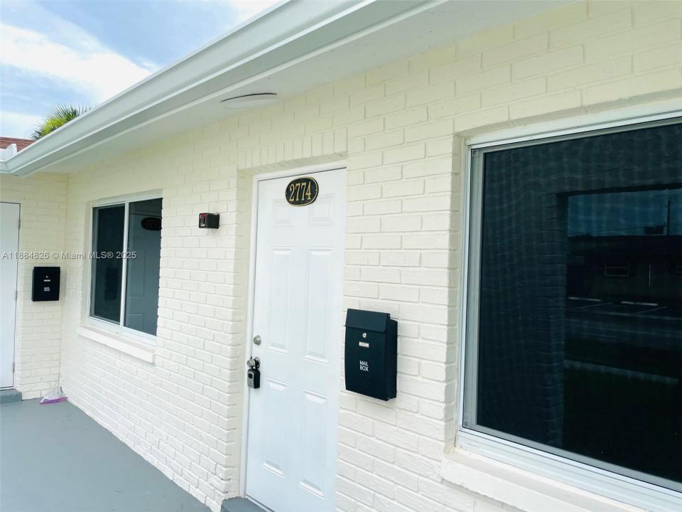 2770 NW 58th Ter ., Lauderhill, Flórida 33313, Estados Unidos