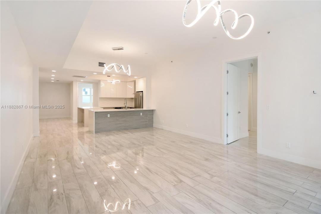 North Miami, Florida 33181