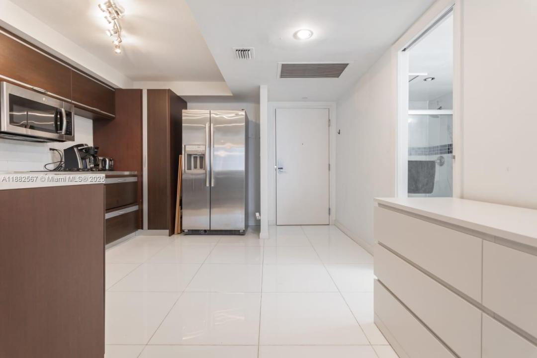 2301 Collins Ave 1023, Miami Beach, Florida 33139
