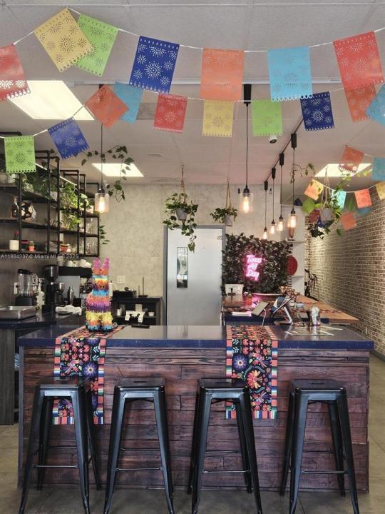 12734 Biscayne Blvd, North Miami, Flórida 33181, Estados Unidos