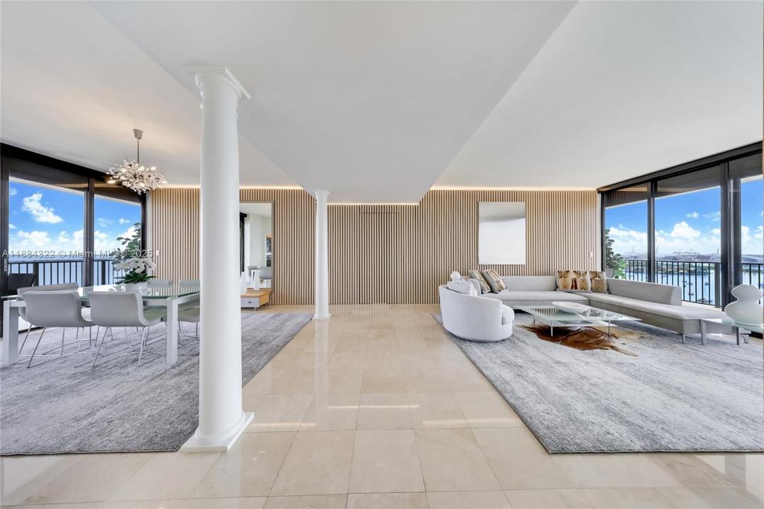 1000 Venetian Way 1902, Miami, フロリダ 33139, アメリカ合衆国