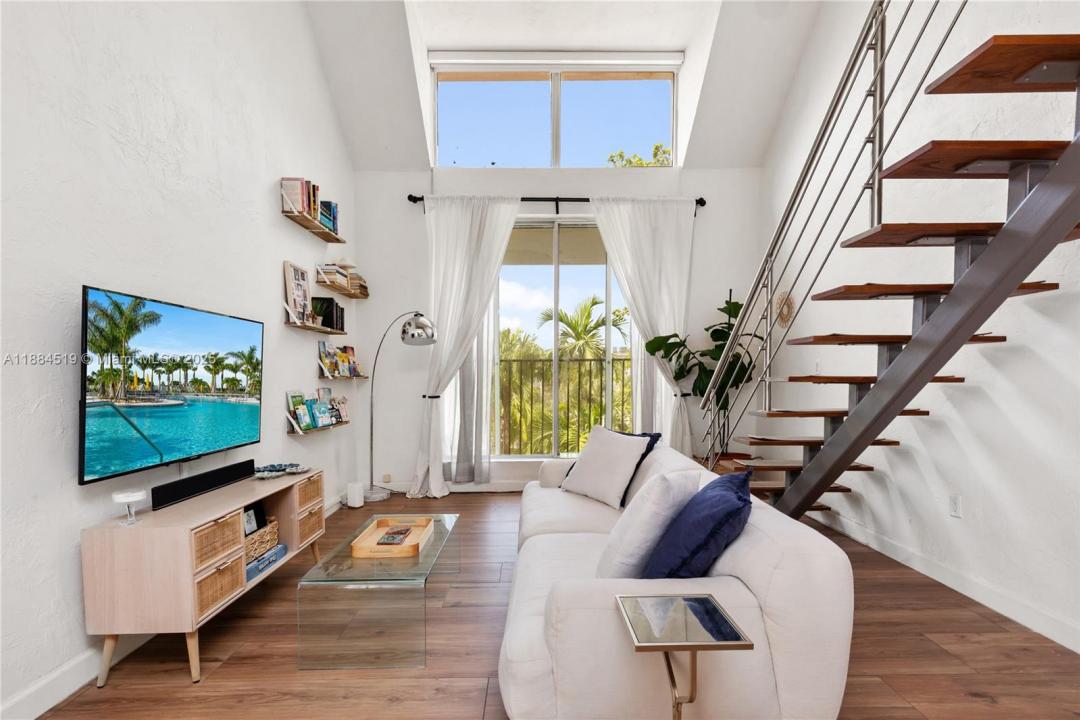6884 N Kendall Dr C401, Pinecrest, Florida 33156, Estados Unidos