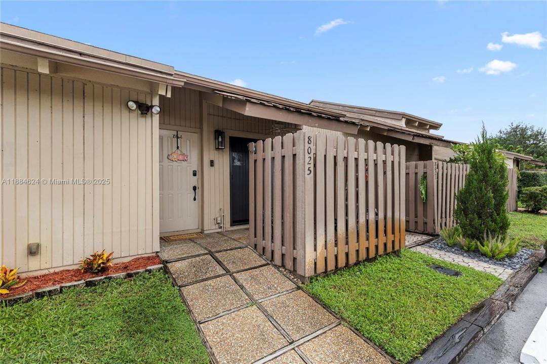 8025 SW 21st Ct, Davie, Flórida 33324, Estados Unidos