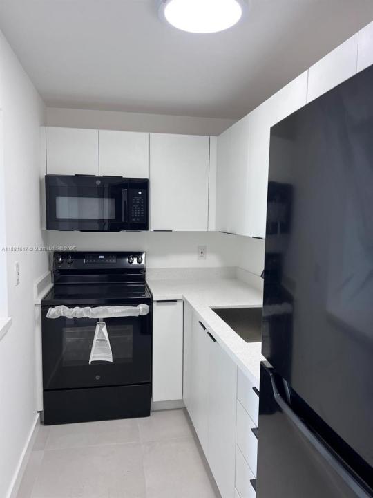 7820 NE Bayshore Ct 101, Miami, Florida 33138, Stati Uniti