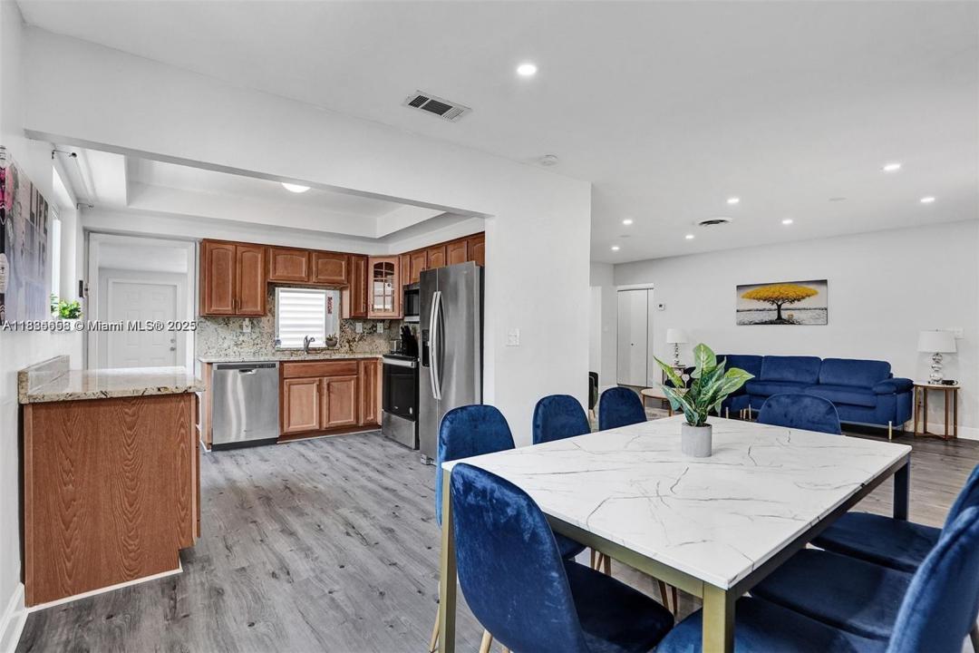 2011 N 49th Ave, Hollywood, Florida 33021